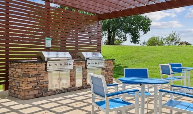 grills with table and chairs
